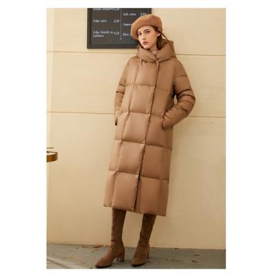 China Factory Price Waterproof Fashion Well Designed Quality Winter Warm Women Long Quilted Stripper Jacket Coat for sale