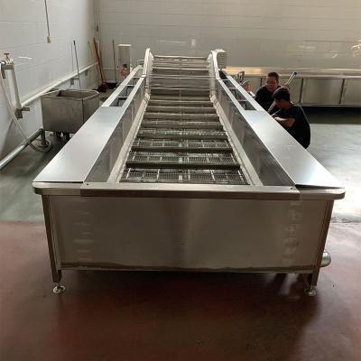 China Fruit Cleaning Commercial Tomato Carrot Potato and Sweet Potato Washer Fruit and Vegetable Washing Machine with Conveyor Belt for sale