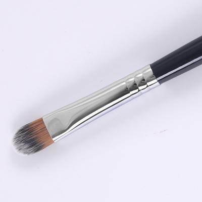 China Small and Slightly Tapered Pro Beauty Flat Brush Color Essential Eye Makeup Brush Set Makeup Brush Concealer Pencil for sale