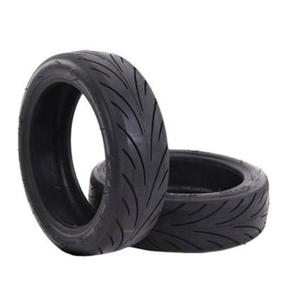 China Easy Install And Good Quality Tires Wholesale 10 Inch Tubeless Tire 60/70-6.5 For MAX G30 Electric Scooter Wheel Parts for sale