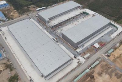 China Portalstructuur Staalstructuur Workshop voor verwerkingsinstallatie met opgerolde/schuifdeuren Te koop