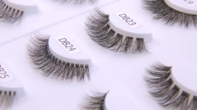 Κίνα τρισδιάστατο Wispy φυσικό ψεύτικο Eyelashes 0.10mm ζωηρόχρωμο μετάξι πάχους προς πώληση