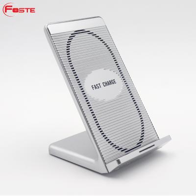 China The Main Mobile Phone Hot Products Portable Smart Magnetic Fast Charging Phone Battery 20 Wireless Charger Stand Holder for sale