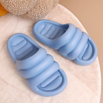 China Cushioning 2022 Soft Indoor Slippers Home Slippers Non-slip, Waterproof and Wear-resistant Household Slippers for Men and Women for sale