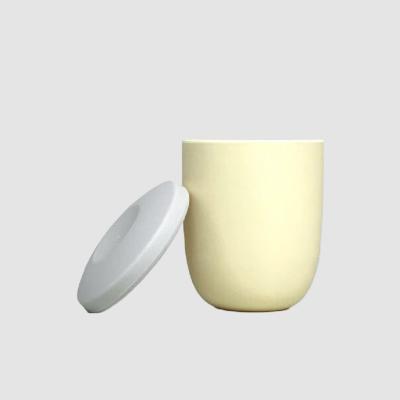 China 100% Sustainable Silicone Tableware Silicone Cup With Lemon Yellow Lid for sale