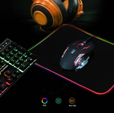 China High Quality USB Hub Gaming Mouse Pad With Favorable Discount for sale