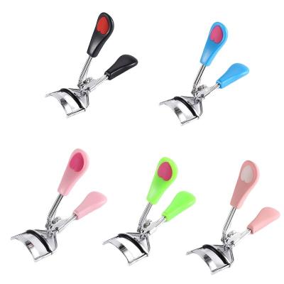 China Disposable Heart Shape Lash Curler Cosmetic Tools Portable Eyelash Curler Makeup Tool Kit Eyelash Curler for sale