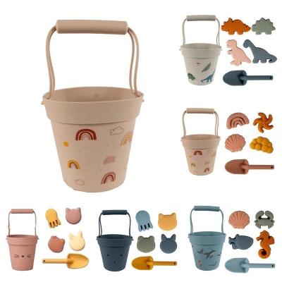 China Silicone Summer Toy Silicone Water Play Beach Toy Baby Outdoor Bucket Digging Sand Mold Tool Kits with Shovel Sandbox Bath Toy for sale