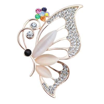 China Popular Fashion Brooches Pins Brooches Women Flower Brooches Trendy Gold Plated Butterfly Brooch for sale