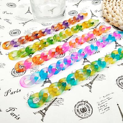 China Jewelry Making Wholesale Acrylic Chain Link Clasp Colorful Frosted Link Clasp 15kg Can Be Customized In Any Color for sale