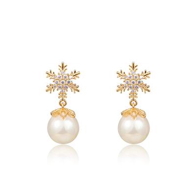 China Trendy Zircon Snowflake Earring Women Pearl Earrings Female Fancy Fashion Wedding 18k Gold Christmas Earrings Ladies TRENDY Jewelry for sale