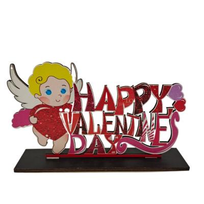 China New valentines day natural material wood crafts decorations kisses cupid table ornaments for party for sale