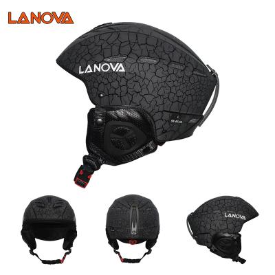 China Black Split Pattern Outdoor Skiing Ski Helmet For Skiing Men And Women Style China Ski Helmet Factory for sale