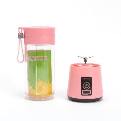 China Portable Mini Car USB Electric Blender Cup Household Orange Juicer Juicer Kitchen Appliances for sale