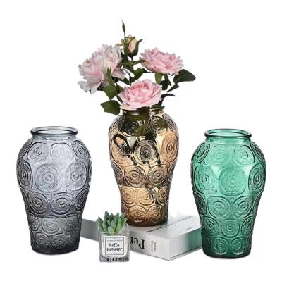 China Creative Unique Colored Transparent Creative European Home Vase Fashion Design Glass Vase for Dry Flower for Table Centerpiece for sale