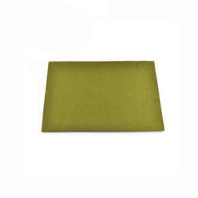 China Sustainable Green Field Custom Design Washable Kraft Paper Food Grade Place Mat for sale