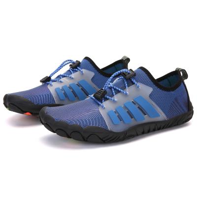 China Lightweight Unisex Water Shoes Ladies Wading Shoes Men Outdoor Beach Shoes for sale