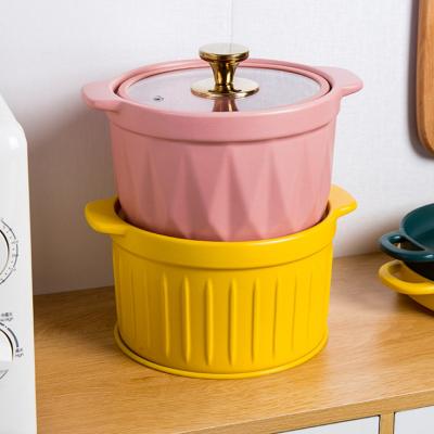 China Solid Color High Temperature Resistance Stocked Casserole Handle Ceramic Cooking Pots Kitchen Supplies for sale