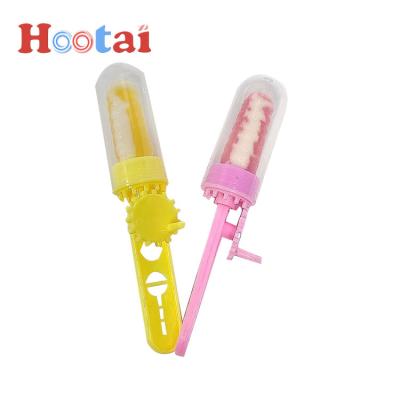 China Natural Hand Shake Hard Candy Candy Lollipop Maker Hand Shaking Rotating Fruit Flavor Swirl Twist Lollipops Candy for sale