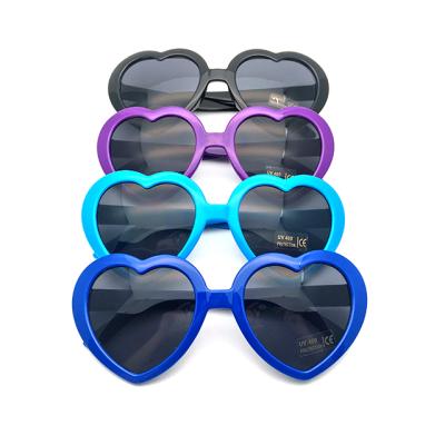 China 2020 Custom Heart Shape Glass Praise Maker Logo Sunglasses Plastic Custom Sunglasses DLC9018 for sale