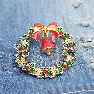 China ALLOY Christmas Tree Snowman Elk Santa Claus Pins Brooches Merry Christmas 2022 Brooches for sale