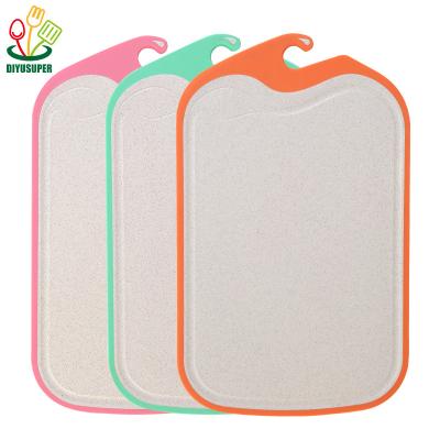 China New Best Viable Selling Straw Meat Vegetable Plastic Wheat Plastic Chopping Non-slip Multifunctional Cutting Board for sale