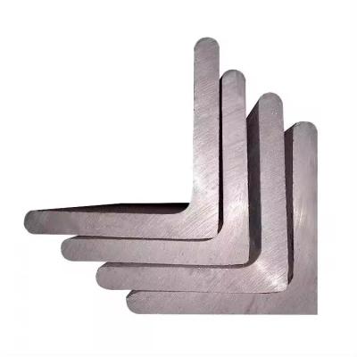 China Supply Equal ASTM EN S235JR S275JR S355JR A572 Carbon Steel Angle for Steel Structure for sale