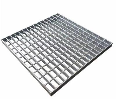 China Hot Dipped Galvanized Low Carbon Steel Grating Walkway Prices for Car Wash Floor Silver for sale