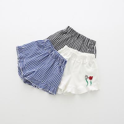 China Sustainable slim canvas and cotton plaid shorts for kids are floppy with girls' ruffles for sale