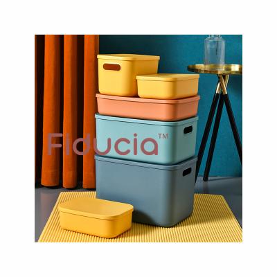 China 2021 Custom Durable Plastic Fiducia Sustainable Household Kitchen Container Storage Clothes Box With Lid Super-Large Capacity Storage Box for sale