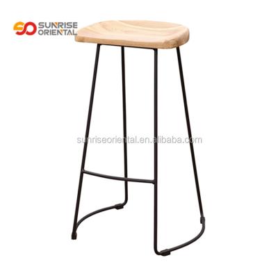 China Simple design metal/chrome bar stool bar chair single leg legs with wood seat for sale