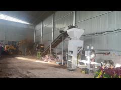 Chicken Manure Fertilizer Making Machine Aerobic Fermented Chicken Dung