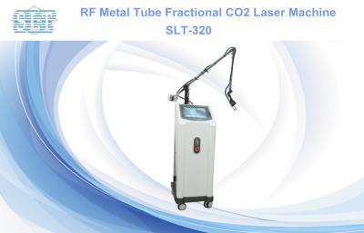 Cina Macchina frazionaria del laser di CO2 di rimozione punto della cicatrice/dell'acne per la clinica di bellezza in vendita