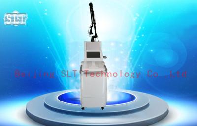 China Fractional Co2 Laser Machine For Skin Resurfacing / Freckle Reduction / Removing Scars for sale