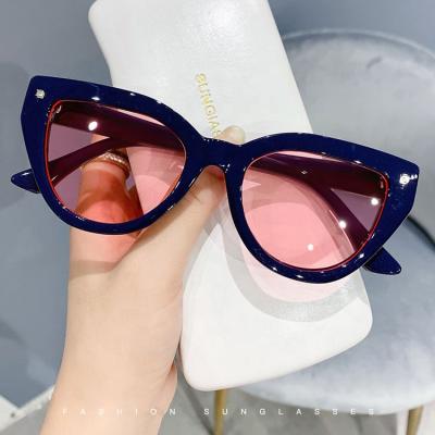 China Fashion Sunglasses 2022 Retro Cat Eye Uv 400 Sun Glasses Wholesale Gafas De Sol Shade Men Sunglasses For Women for sale