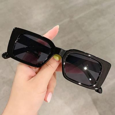 China Fashion Sunglasses Ladies Shape Sunglasses Newest 2022 Manufacturer Womens Trendy Black Square Small Sunglass For Men for sale