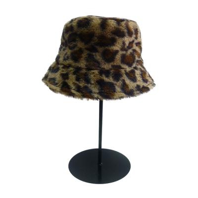 China Good Goods Factory Direct Sales Women Leopard Print Winter Christmas Plush Waterproof Hat for sale