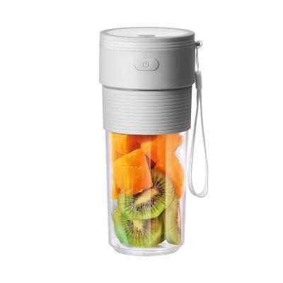 China Cheap Personal Safe Home Use Usb Small Electric Juicer Blender Rechargeable Viable Glass 300Ml Mini Portable Cup Fruit Household for sale