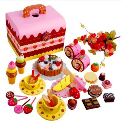 China Simulation Cutting Food Toys Cute Wooden Simulation Cake Strawberry Chocolat Cut Game Pretend Kitchen Food Toys for Kids for sale