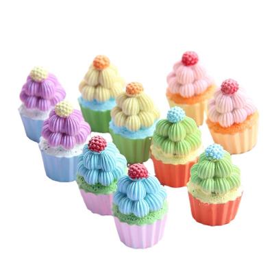 China Plant New Design High Quality Tourist Souvenir Cute Cup Cake 3d Resin Fridge Magnet for home decoration for sale