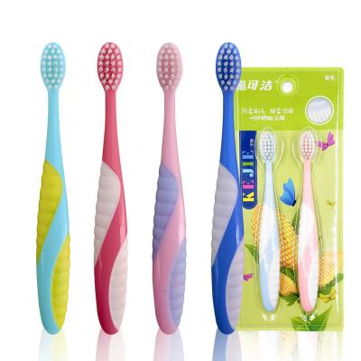 China Two Pcs Soft Kids Toothbrush 4-10 Years Old Pack Cute Corn Kids Toothbrush For Children for sale