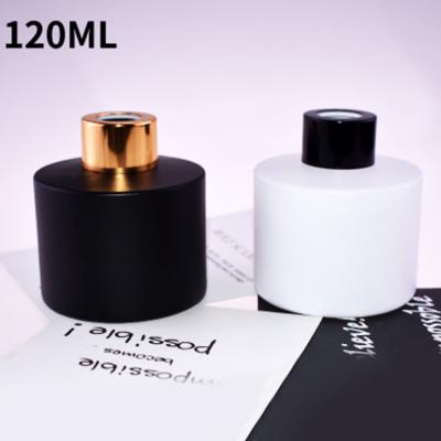 China Personal Care 120ml Pure Fresh Diffuser Oil Burner Perfume Oil Burner Aromatherapy Bottles Glass Style Ceramic Bottle for sale