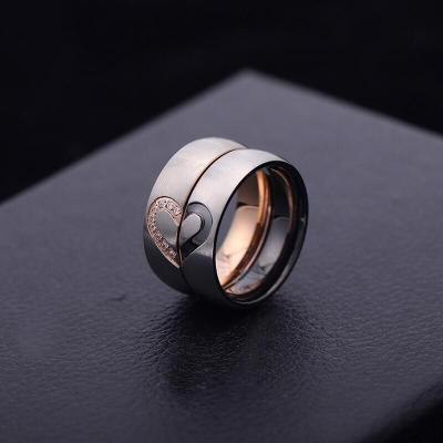 China European and American fashion Stainless Steel Couple Diamond Initial Ring Women's Ins Luxury Rose Gold Ring Jewelry Set for sale