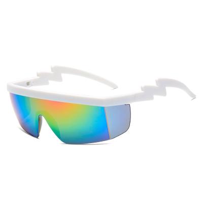 China 2021 High Quality Oversized Fashion Sports Waterproof Windproof Rimless Wholesale Recycling Sunglasses for sale