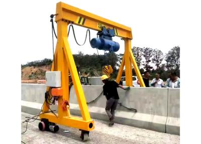 China rodas Mini Gantry Crane With Hoist de 500kg 1t 2t 3t 4 à venda