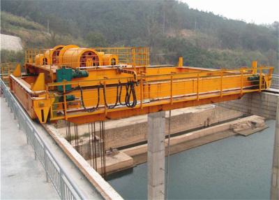 China Wasserkraft-Stations-doppelter Strahln-Laufkran 300 Ton In Bridge Cranes zu verkaufen