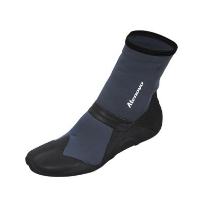 China 3mm Neoprene Waterproof Beach Swimming Diving Socks for sale