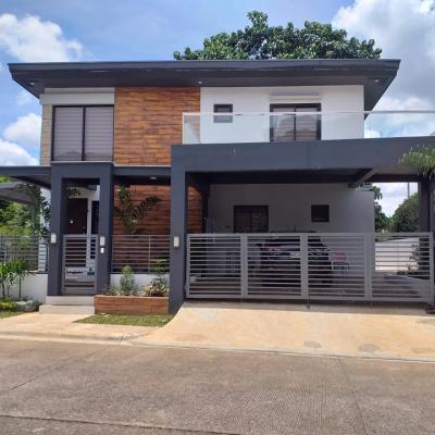 China Modern luxury prefab steel modular house construction prefabaricated villa for sale