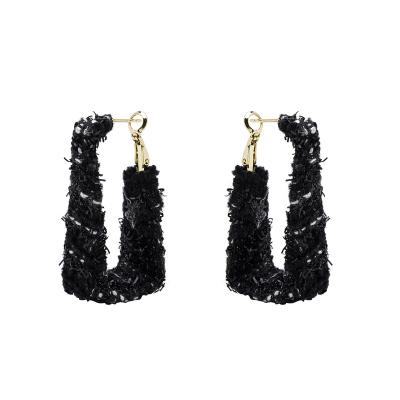 China Free preview CLASSIC My Fair Lady Unique Black and White Macrame Trapezoid Non Tarnish 18K Gold Chunky Hoop Earrings for sale