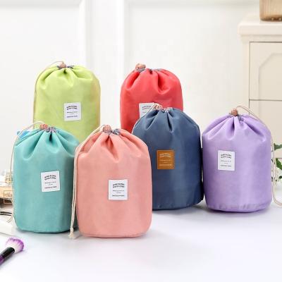 China Wholesale OEM Women Fashion Canvas Cylinder Makeup Cosmetic Bag Korea With Zipper for sale